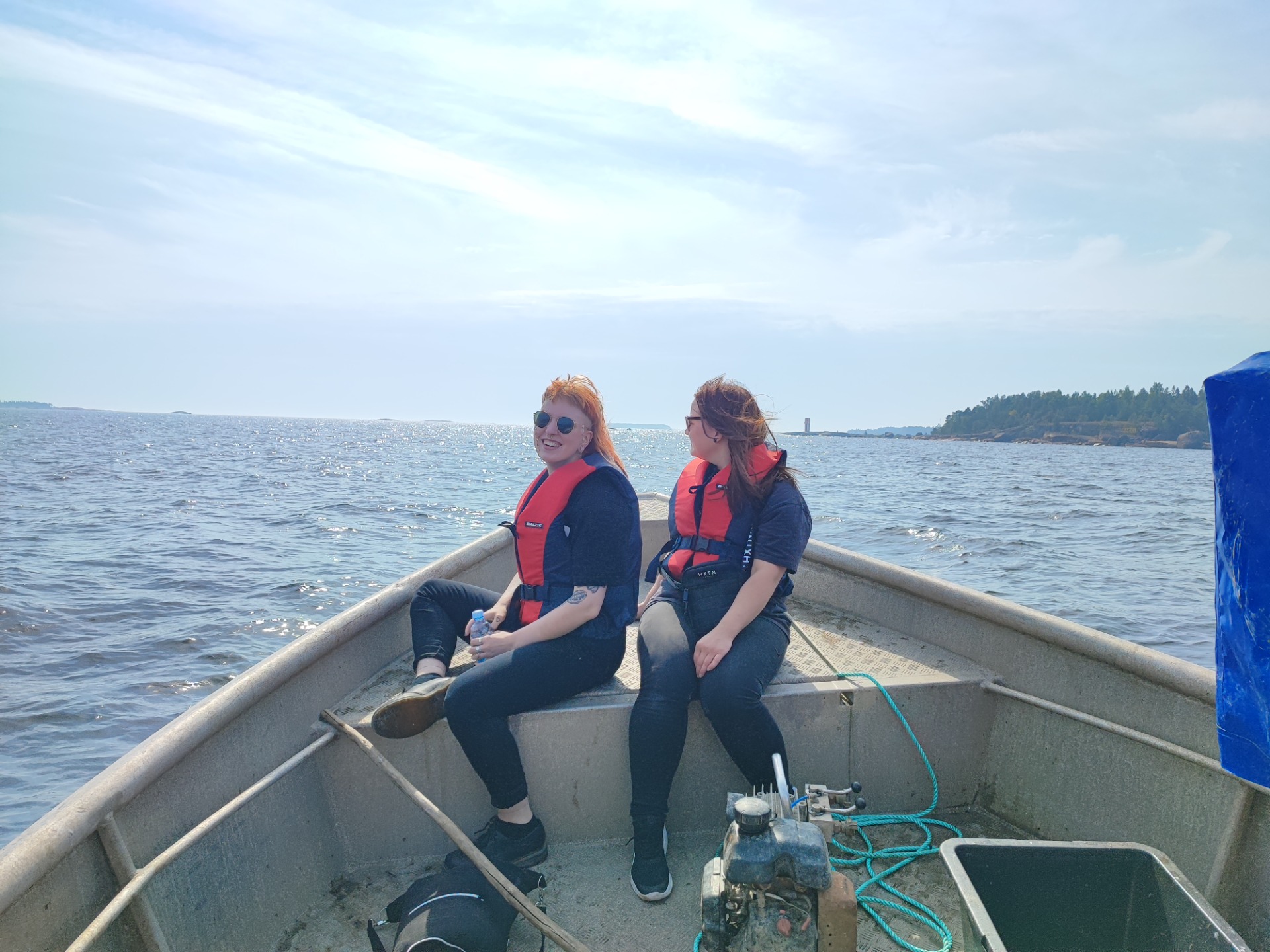 Kalamestari-valmennuksen koulutuksessa vierailulla kalastajalla